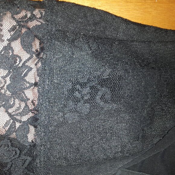 Laced tanked top Simons (2005) - Picture 8 of 8